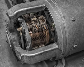 Aufzugsmotor zur Wartung