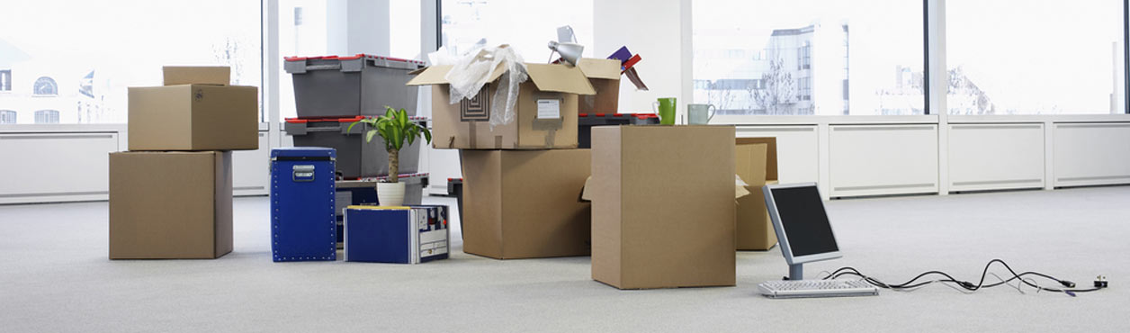 Abflussreinigung und Kanalreinigung mit großem Fahrzeug in Berlin