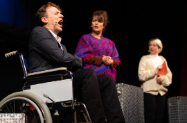 Kabarett-Theater in Berlin Die Stachelschwein Szenenfoto